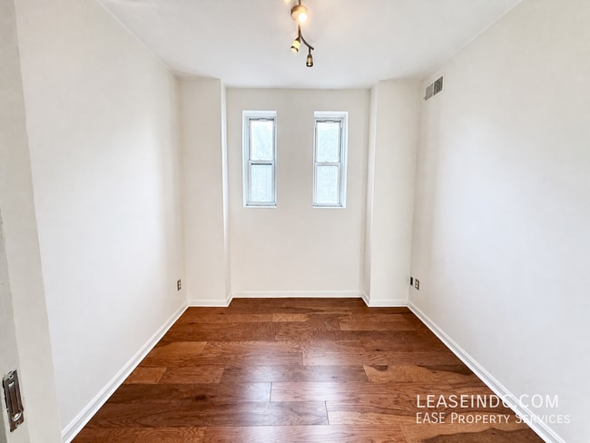 Building Photo - 1133 13th St NW
