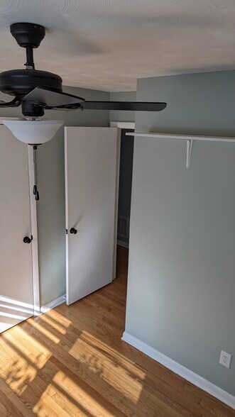 Building Photo - 732 Fairview Rd