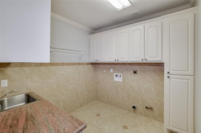 Building Photo - 4806 Pine Wood Meadows Ln