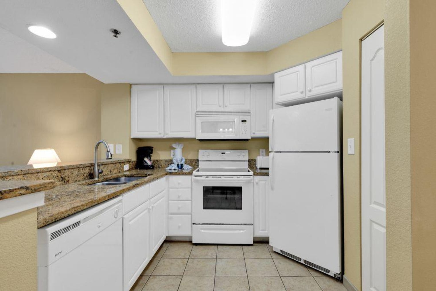 Building Photo - 2506 N Ocean Blvd