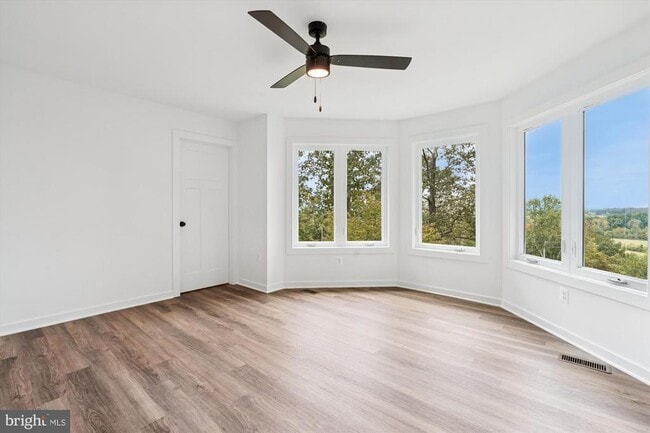 Building Photo - 25490 Kipps Ln