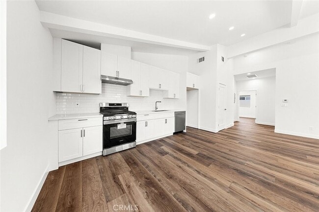 Building Photo - 13010 Hartland St