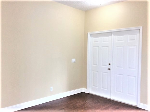 Building Photo - 13521 Waterhouse Way