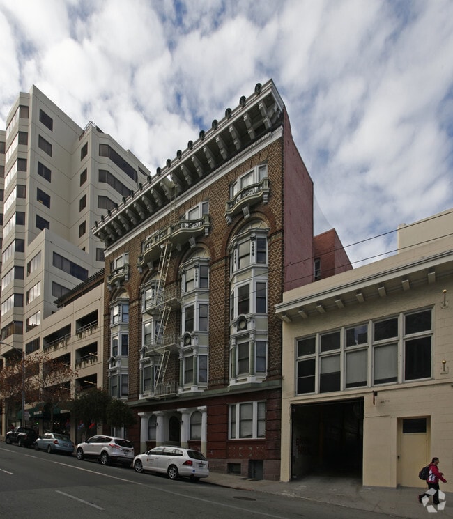 Building Photo - 1350 Sutter St