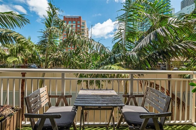 Building Photo - 2001 Biscayne Blvd