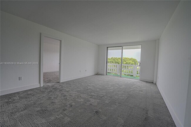 Building Photo - 15600 NW 7th Ave
