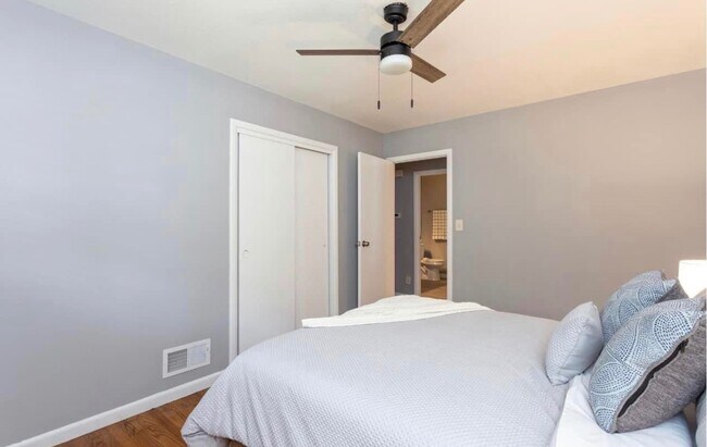 Building Photo - 947 Boswell Dr