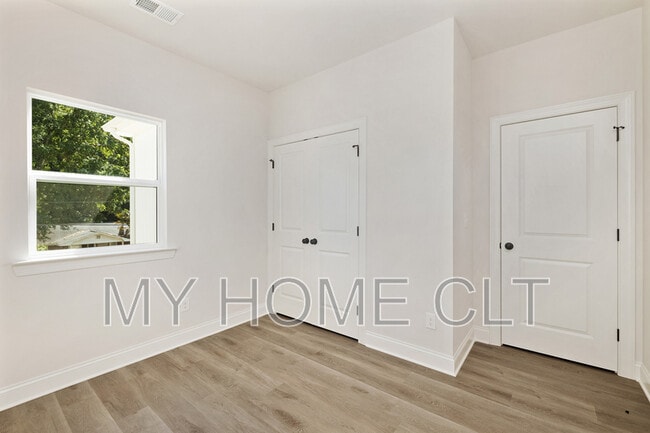 Building Photo - 2309 Ellen Ave