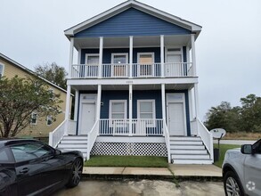 Building Photo - Curry Duplex