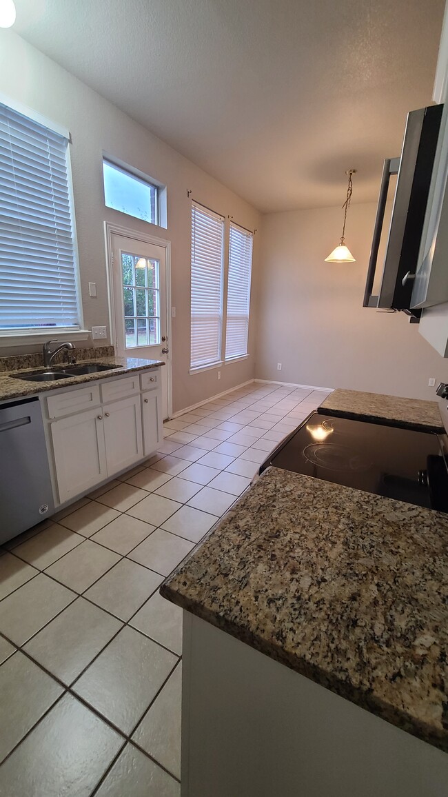 Building Photo - 260 Tolleson Ct