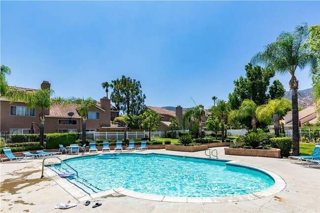 Building Photo - 1588 Elegante Ct