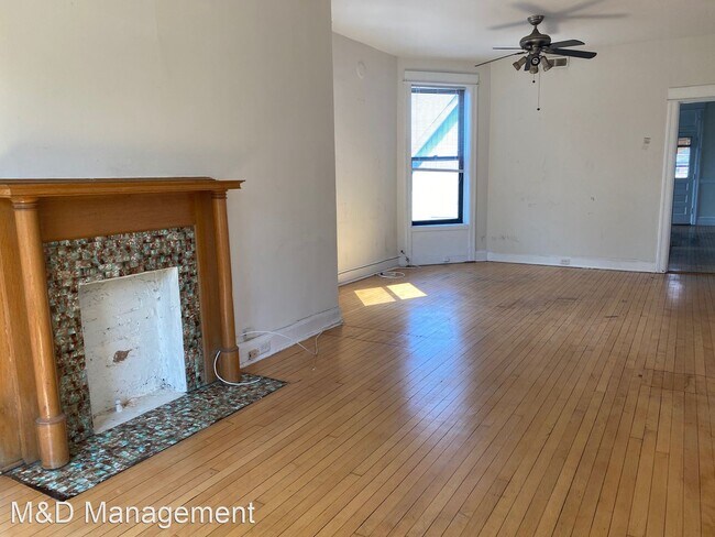 Building Photo - 3740 N Hermitage Ave