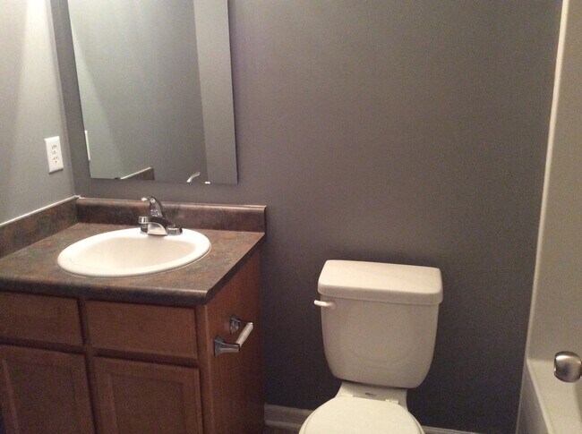 Building Photo - 4 BR home in Franklin, Indiana