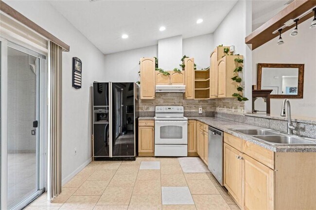 Building Photo - 55 Brittany Ln