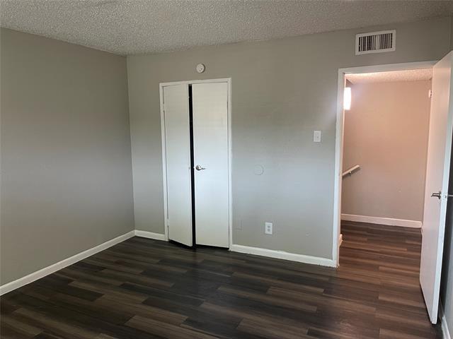 Building Photo - 3300 Edgewood Dr