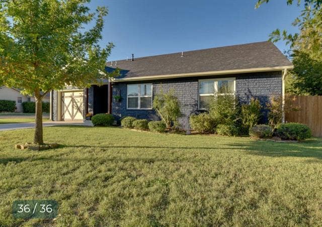 Building Photo - 520 W Bluff St