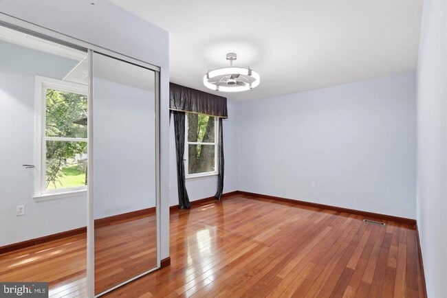 Building Photo - 10799 Adare Dr