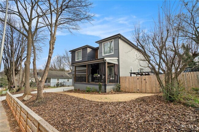 Building Photo - 1557 Foote St NE