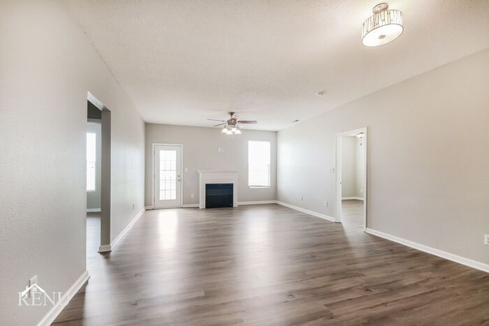 Building Photo - 4258 Amesbury Pl