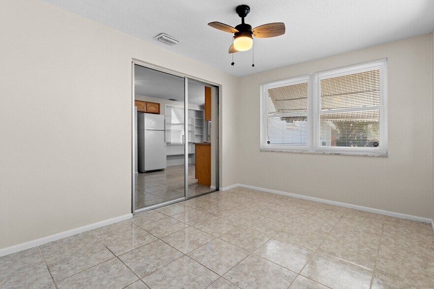 Building Photo - 2509 Sweetwood Dr