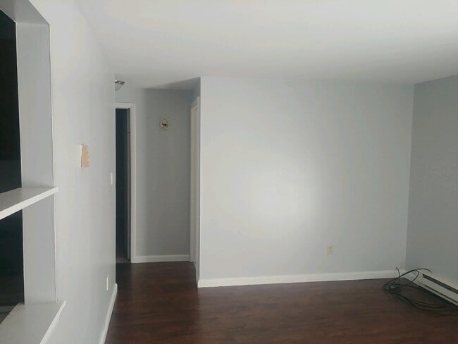 Building Photo - 4 N Hamilton St
