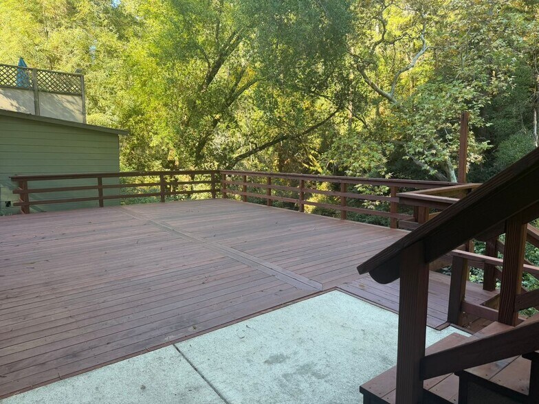 Building Photo - 13206 Middleton Ave