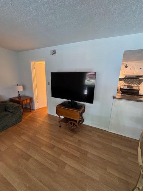 Building Photo - 239 Molokai Vlg