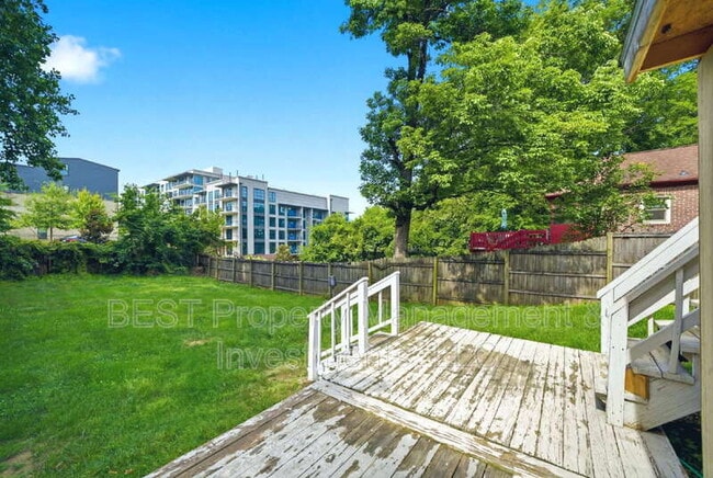 Building Photo - 2208 Wilmore Dr