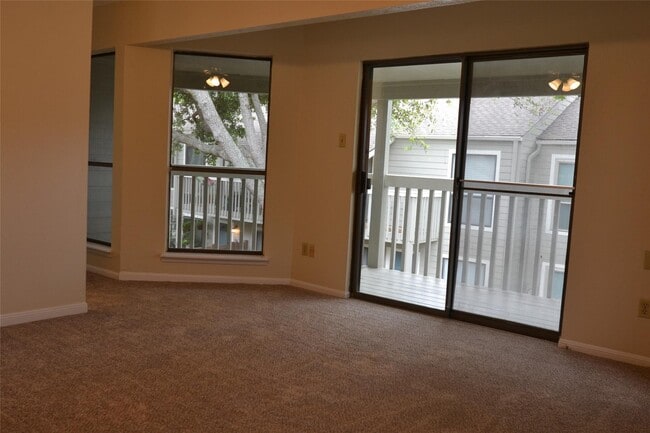 Building Photo - 2379 Briarwest Blvd