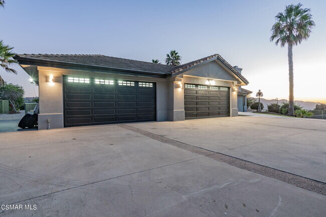 Building Photo - 3095 Palo Verde Cir