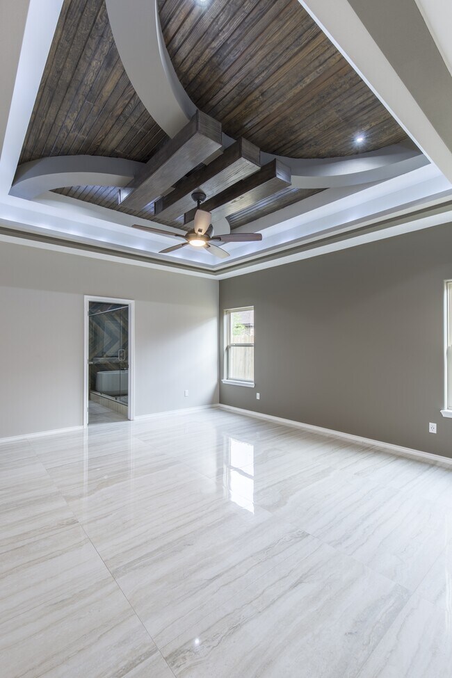 Building Photo - 10903 N 29th Ln