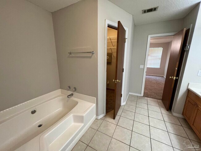 Building Photo - 9046 Caribbean Dr