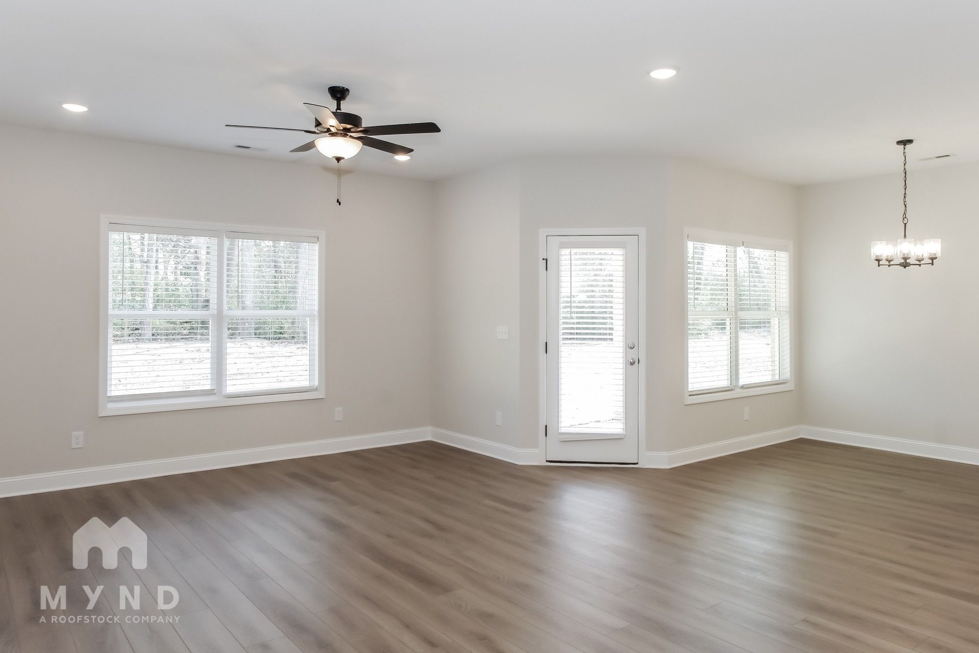 Building Photo - 149 Rose Vly Dr