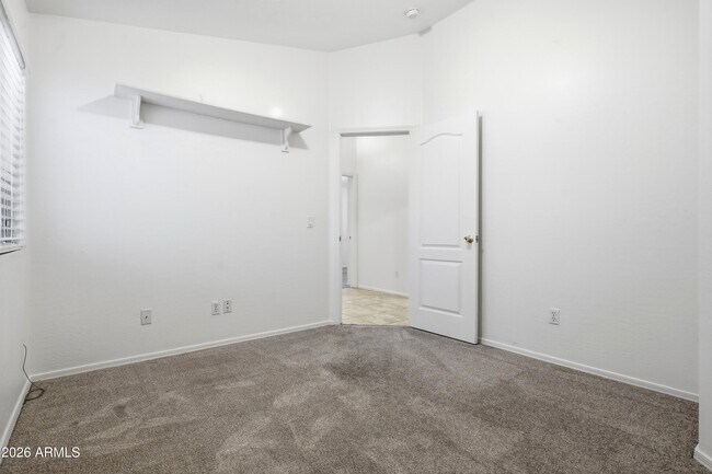 Building Photo - 4441 E Cottonwood Ln