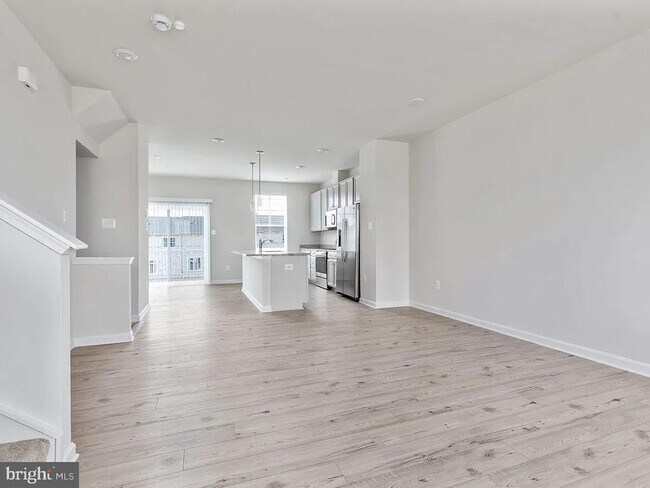 Building Photo - 63 Arsberg Dr