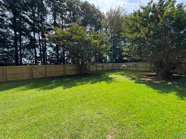 Building Photo - 109 Cove Crest Dr