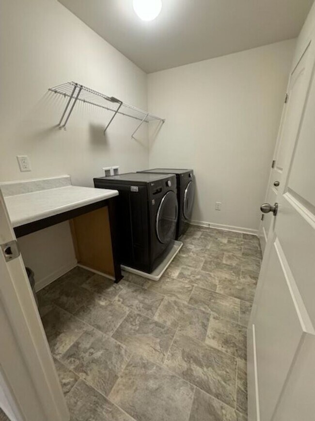 Building Photo - Introducing Your Dream Home: A Spacious 3 Bedroom, 2.5 Bathroom Townhome for Rent