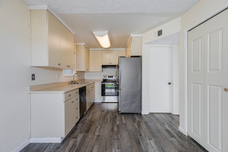 Building Photo - 8294 Windmill Farms Dr