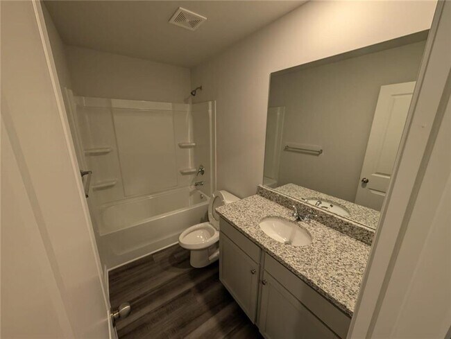 Building Photo - 108 Brexley Dr