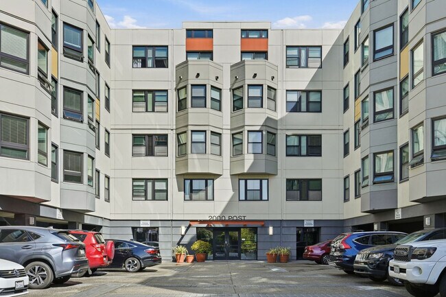 Building Photo - 2000 Post St