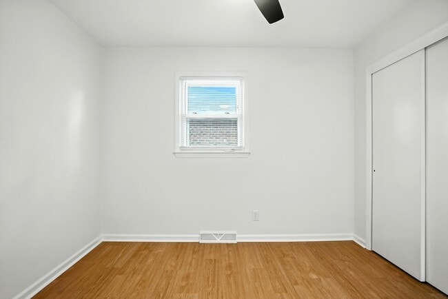 Building Photo - 1404 Elder Ave