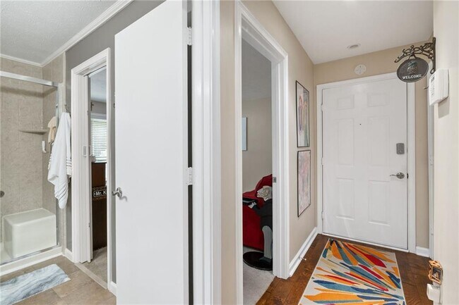 Building Photo - 525 Warm Springs Cir