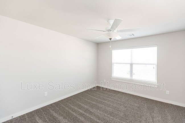 Building Photo - 2124 Camino Del Plaza Ln