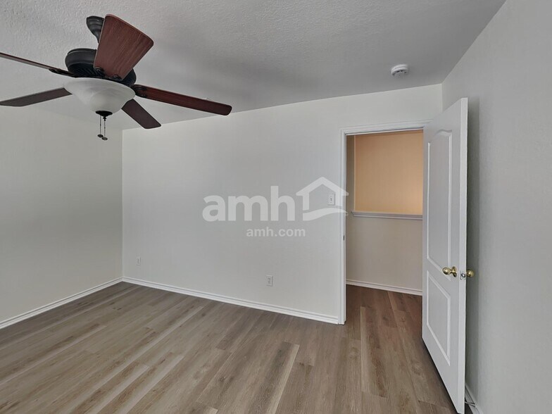 Building Photo - 629 Northhill Cir