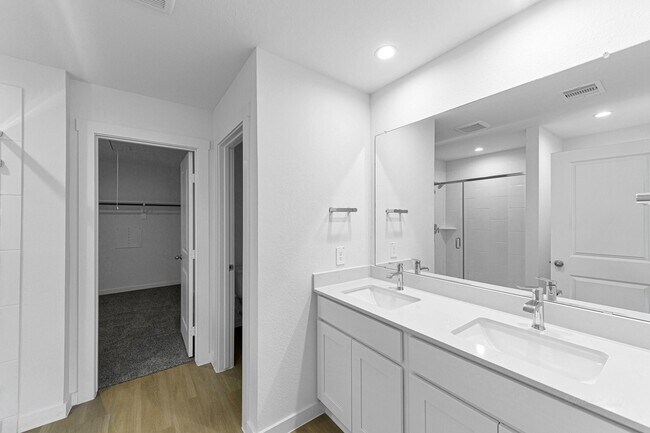 Building Photo - 1718 Battisti Dr