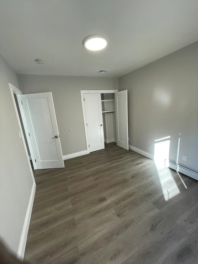 Building Photo - 200-01-201 26th Ave