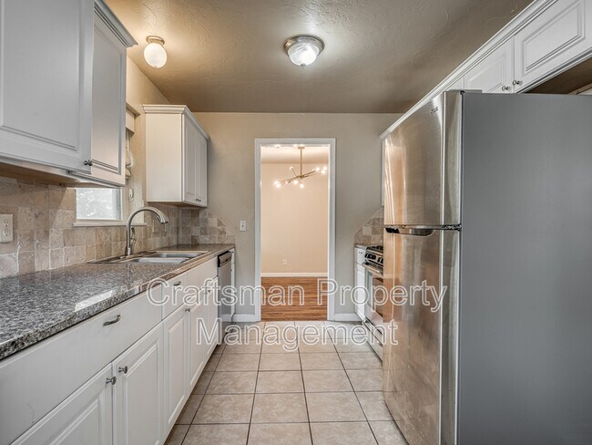 Building Photo - 3105 NW 67th St