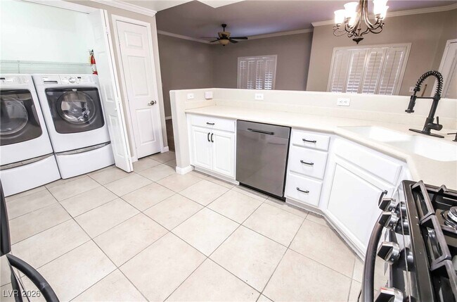 Building Photo - 9303 Gilcrease Ave