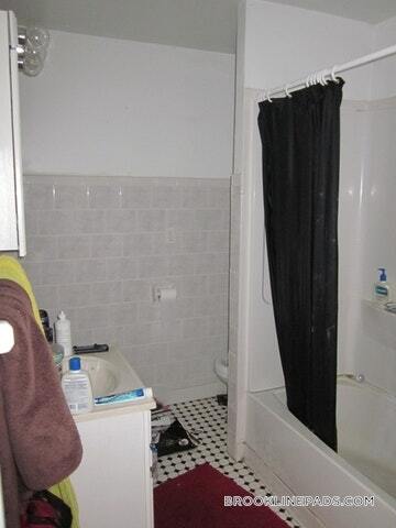 Building Photo - 72 Egmont St