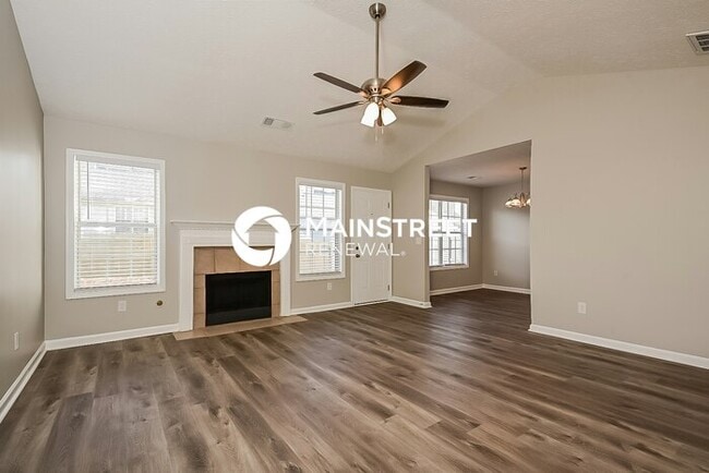 Building Photo - 3 Bedroom Pet-Friendly Home in HAMPTON, GA...